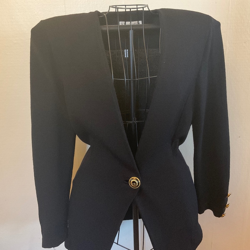 ST.JOHN WOMEN’S JACKET